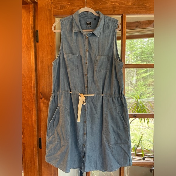 PrAna Women's Size XL Blue Denim Sleeveless Sunrise Peak Dress - Picture 1 of 10